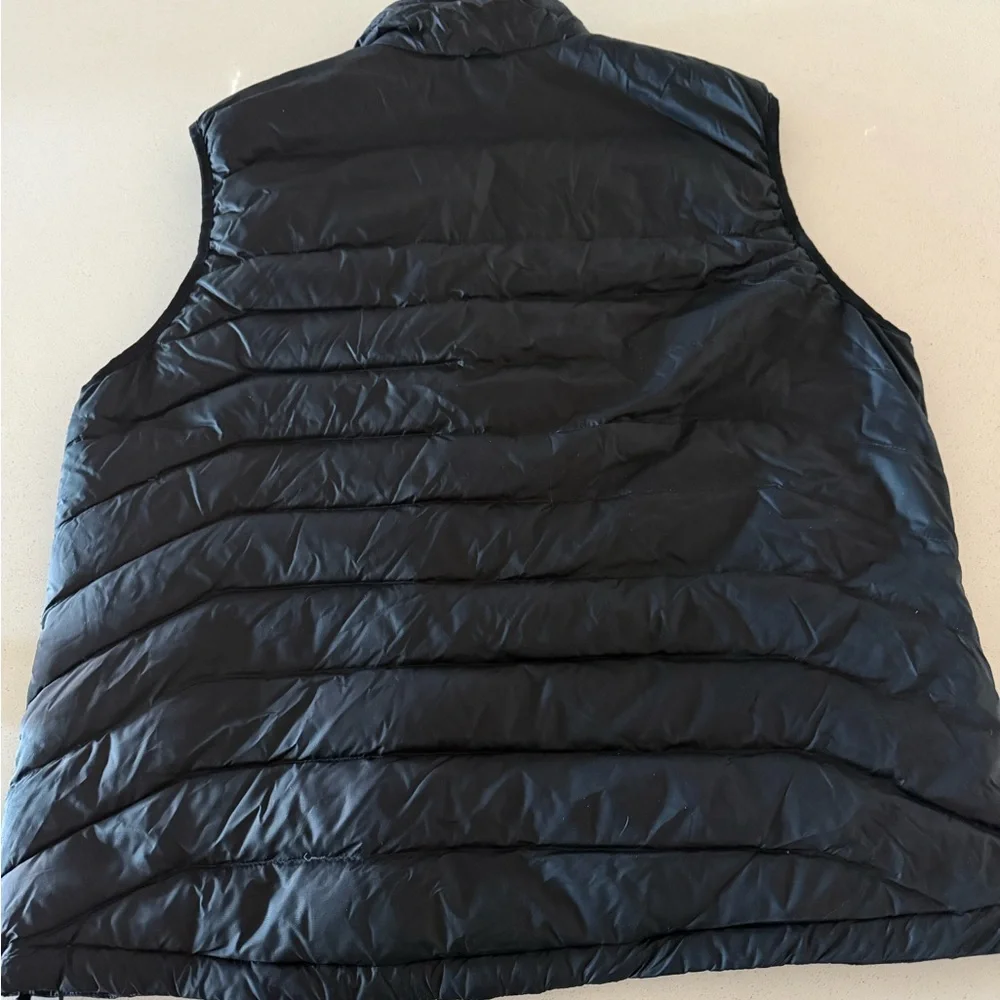 Eddie Bauer Men's Black Puffer Vest Size Large - Picture 5 of 10